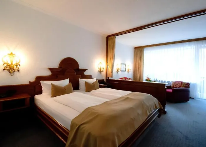 Отель Alpenhof 4*