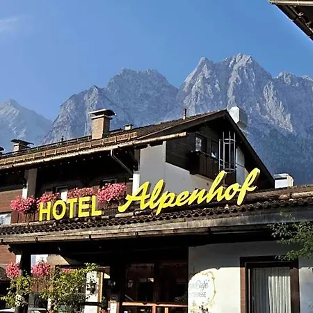 Ξενοδοχείο Alpenhof