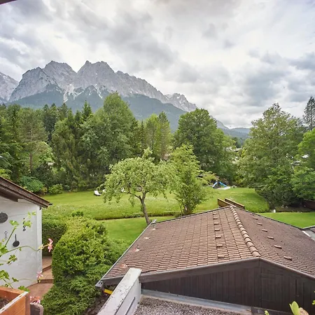 ホテル Alpenhof